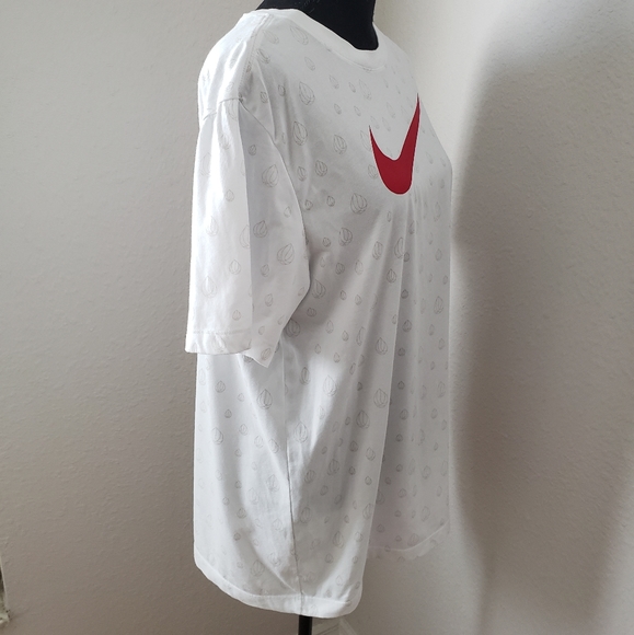 Mens Nike Dri-Fit Graphic Tee - Picture 6 of 15